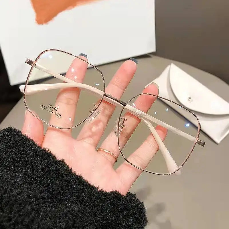 Anti-blue Light Myopia Glasss Unisex Metal Big Frame Myopic Eyeglasses Women Men Glasses for Nearsighted Vision 0-0.5-1-6