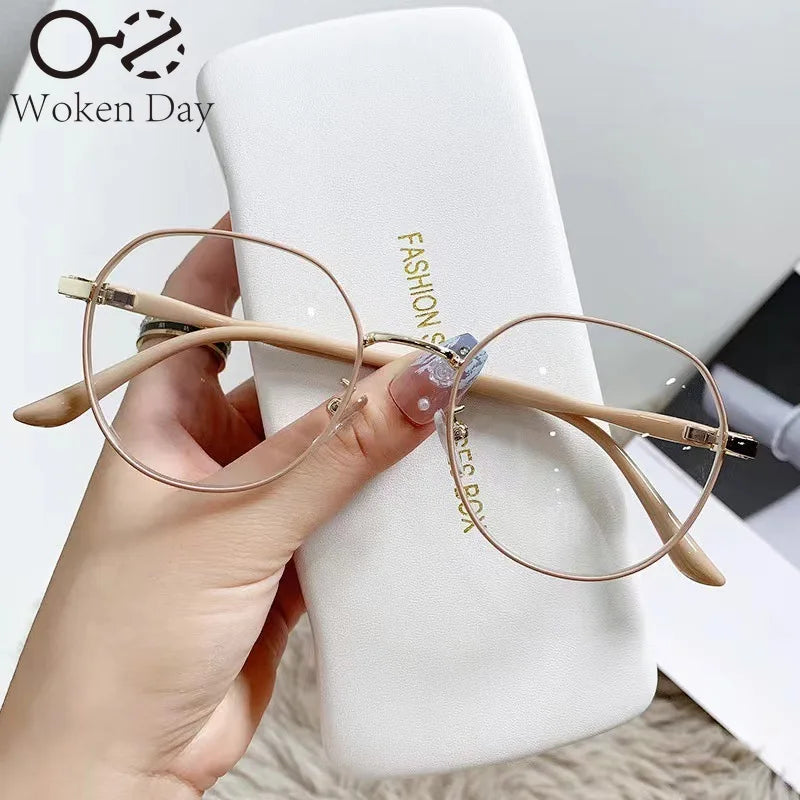 Classic Elegant Metal Round Frame Anti Blue Light Glasses Women Vintage Retro Computer Gaming Eye Protection Fashion Eyewear