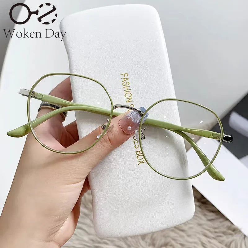 Classic Elegant Metal Round Frame Anti Blue Light Glasses Women Vintage Retro Computer Gaming Eye Protection Fashion Eyewear