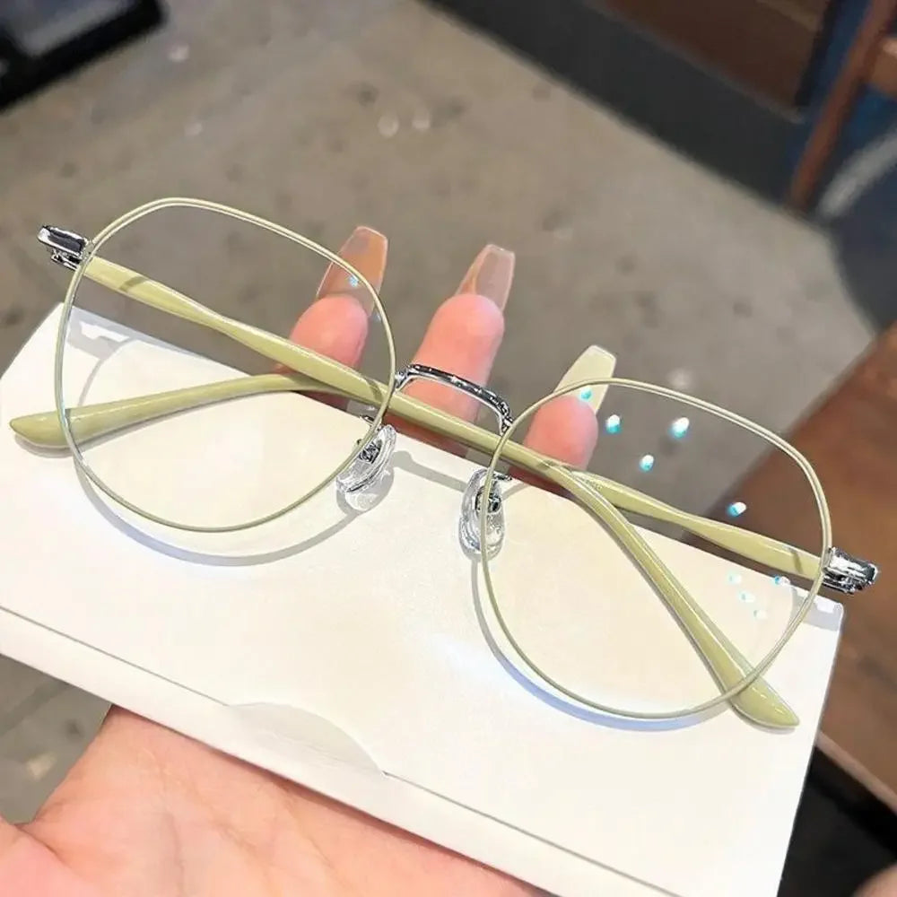 Fashion Metal Anti-Blue Light Glasses Women Men Vintage Ultralight Oval Frame Computer Game Goggles Blue Ray Blocking Eyeglasses